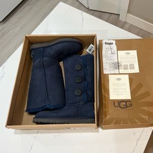 UGG Bailey Button Triplet (Navy)